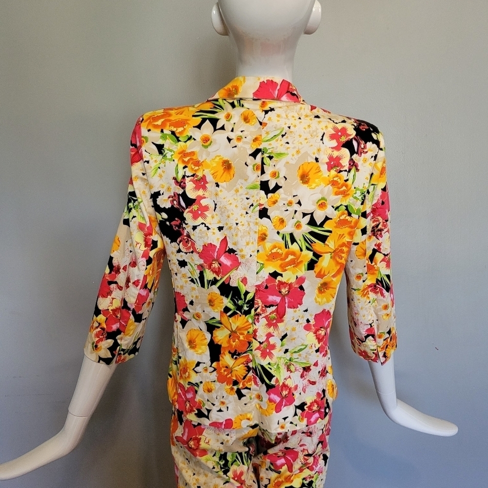 Lady Dutch Floral Cropped Pantsuit, VGUC, Sizes XL And 30 - Picture 4 of 14
